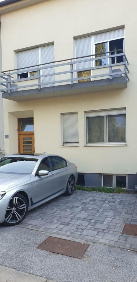 Parkview Apartment In Zagreb'S Favorite Neighborhood Экстерьер фото